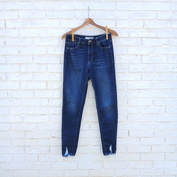 Kancan Highrise Skinny Jeans Size 9/28 Dark Wash - Picture 1 of 7